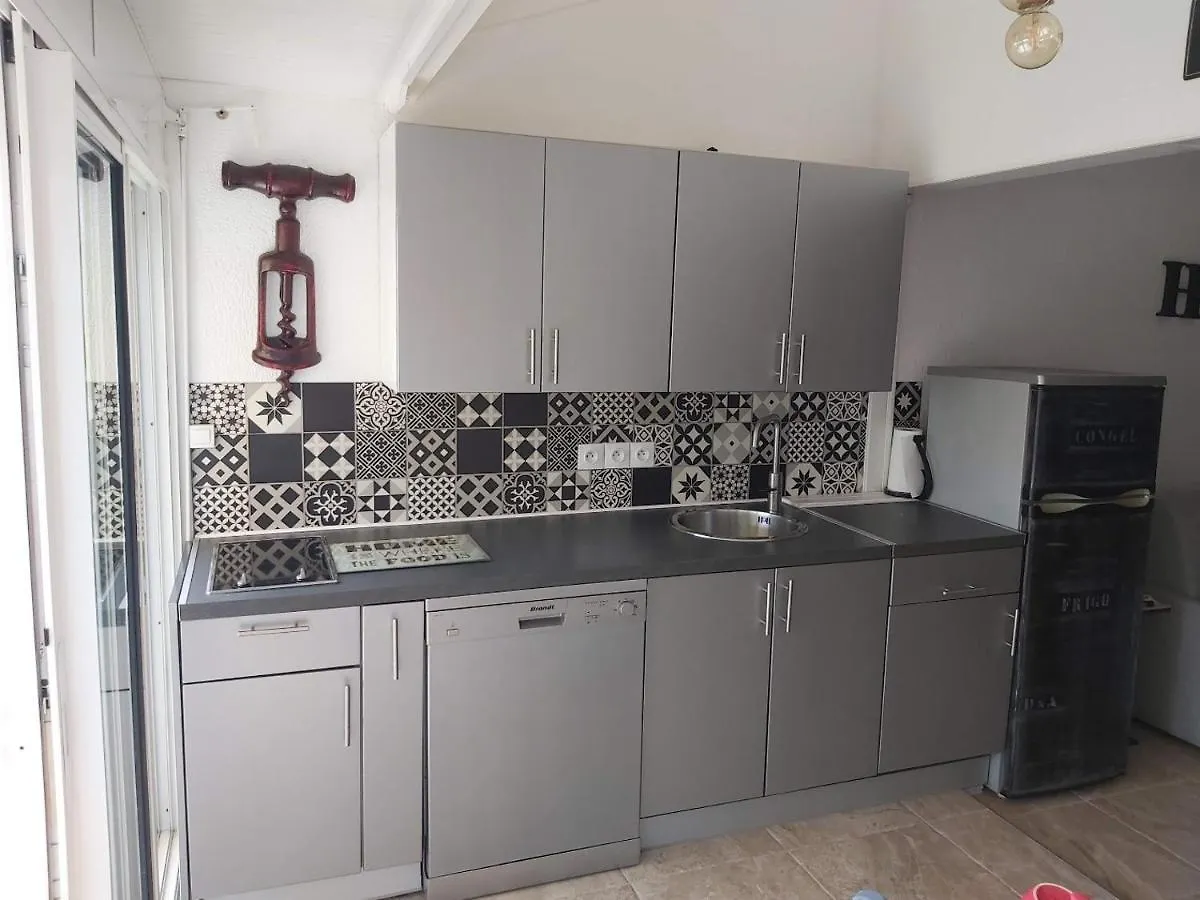 Apartment Ferienwohnung Au Coeur De La Marina Saint-Francois